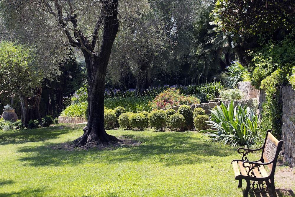 Bastide Saint Antoine - Relais & Chateaux Грас Екстериор снимка